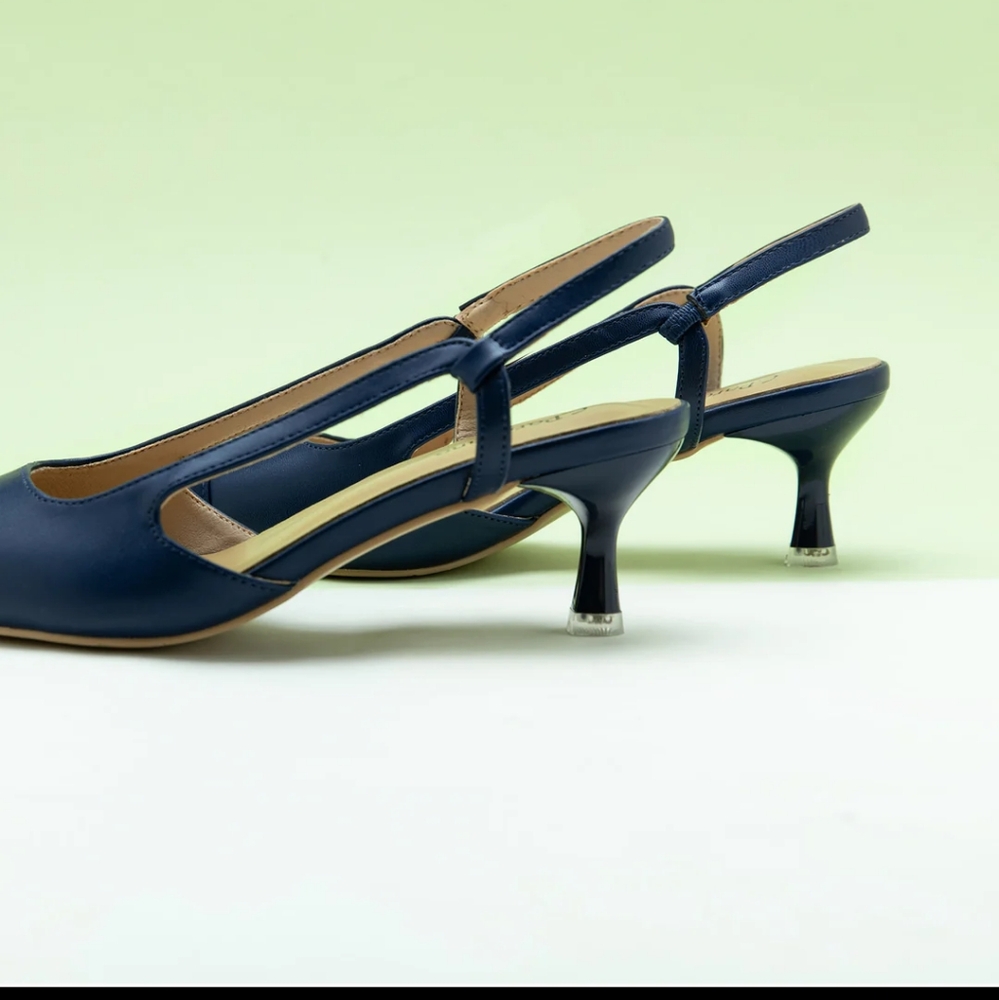 C. Paravano Cap Toe Sling Back Helen Kitten Heel 9.5, 10.5 Navy Shoes NWOB - Picture 3 of 16